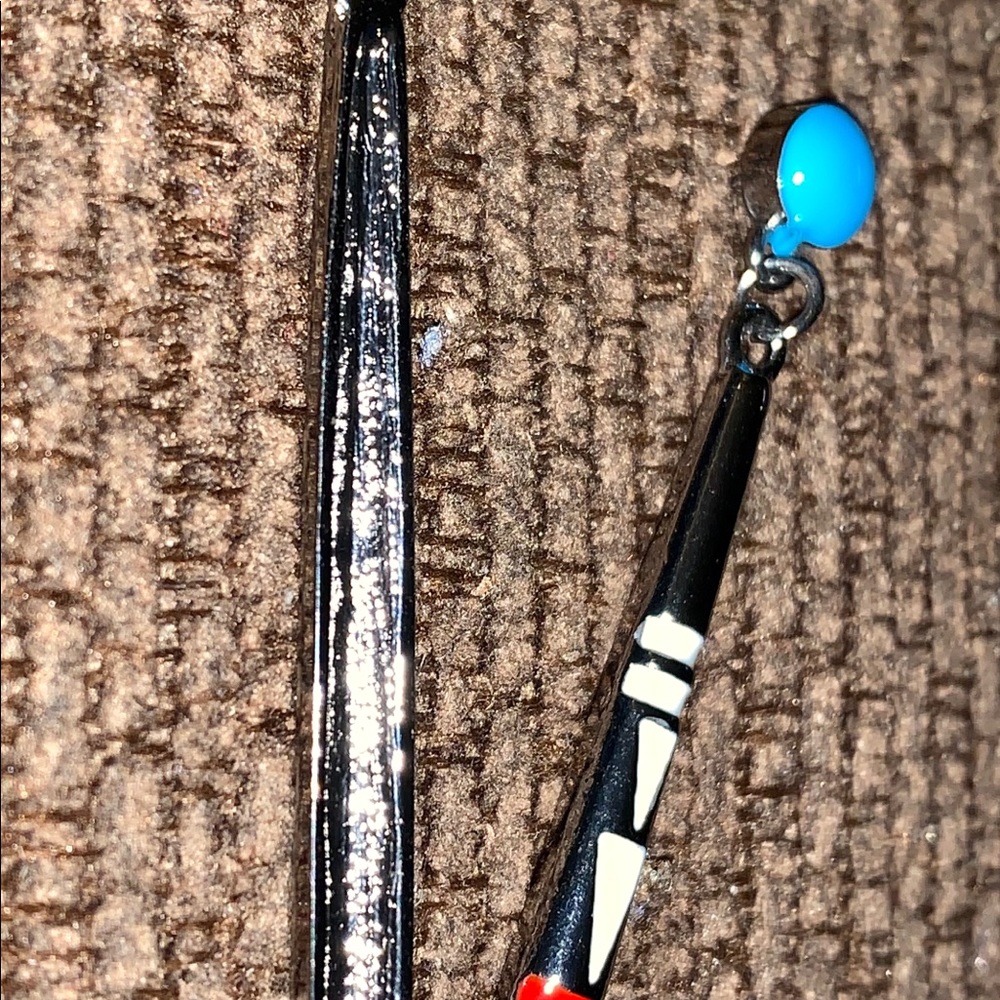 Native earrings - Picture 3 of 3